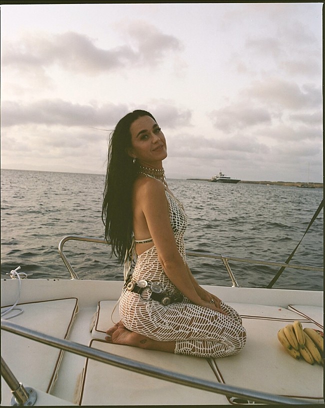 「Photo: Aidan Cullen」2枚目/2