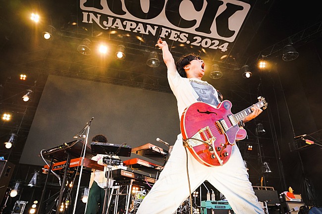 「＜ライブレポート＞マカロニえんぴつ、“マカロック”で会場を太陽以上に熱くした【ROCK IN JAPAN FESTIVAL 2024】」1枚目/7