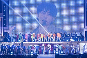 ライブレポート＞62人全員がポジティブ＆ハングリーに作り上げた