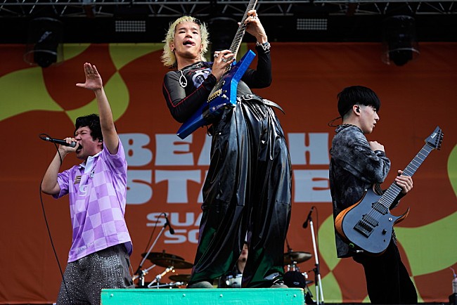 「【SUMMER SONIC 2024】Paledusk、灼熱の砂浜に降臨　一瞬で景色はライブハウスに＜ライブレポート＞」1枚目/3
