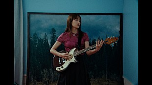 「iriが巨大に見えたり空も飛ぶ、ドラマ『スカイキャッスル』主題歌「Swamp」不思議なMV公開へ」