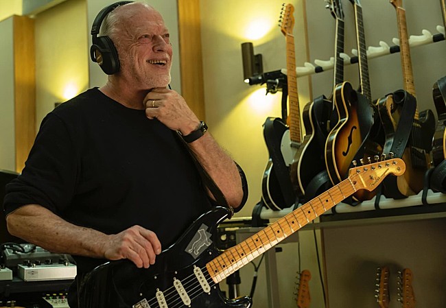 「デヴィッド・ギルモア、ツアー・リハーサル映像公開　名盤『狂気』からの名曲を披露」1枚目/2