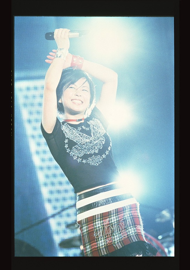 「『HIKARU UTADA LIVE CHRONICLES BOHEMIAN SUMMER 2000』」3枚目/10