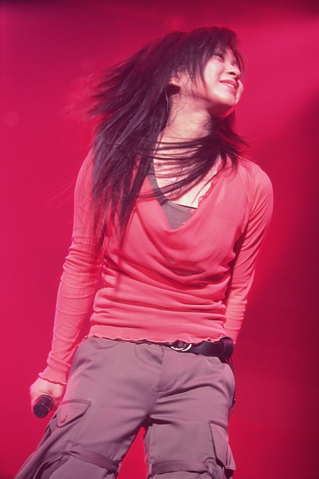 「『HIKARU UTADA LIVE CHRONICLES In Budokan 2004 ヒカルの5』」5枚目/10