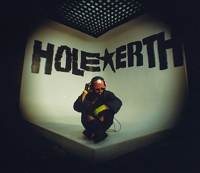 「トロ・イ・モワ、ドン・トリヴァーをフィーチャーした「Madonna」のMV公開」1枚目/2