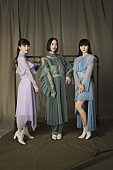 「Perfumeのファッションプロジェクト「Perfume Closet」第9弾、“月の満ち欠け”アクセサリーなど登場」1枚目/10