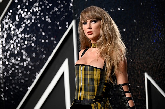 「【2024 MTV VMAs】テイラー・スウィフト＜年間最優秀ビデオ賞＞受賞、ファンに投票するよう呼びかける」1枚目/1