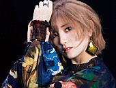 「岡田奈々、ニューアルバム『Contrust』11月にリリース決定」1枚目/1