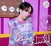 「超特急 シングル『AwA AwA』リョウガ盤」2枚目/11