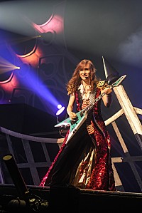 THE ALFEE「歩みを止めないでよかった！」お祭りモードで駆け抜けた