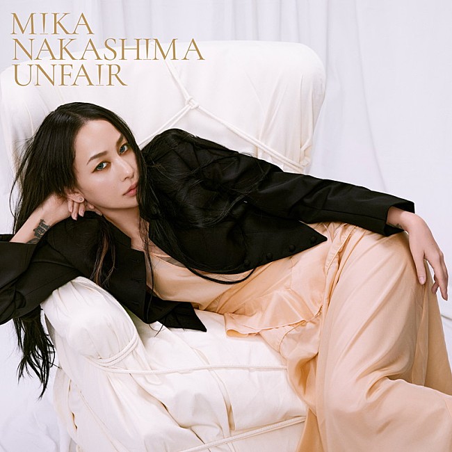 「中島美嘉 シングル『UNFAIR』初回仕様限定盤」3枚目/3