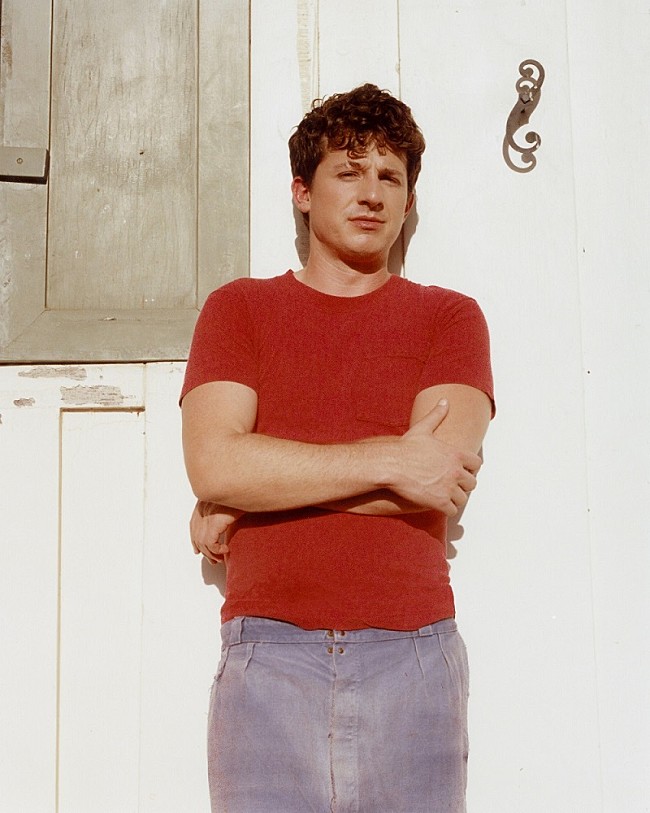 「チャーリー・プース、ホリデーシーズンをテーマにした新曲「Decemeber 25th」をリリース」1枚目/2