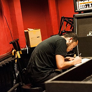 「MOROHA、ライブで度々披露していた新曲「あいしてる」配信開始」