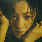 「indigo la End、新曲「盲目だった」配信スタート　ジャケ写には花瀬琴音を起用」1枚目/1