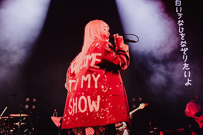 「＜ライブレポート＞注目度急上昇の乃紫が2ndワンマン開催、多彩な表現で見せつけた強烈な求心力」1枚目/4