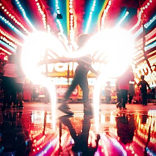 「Nulbarich、mabanuaと初タッグの「遊園」をリリース」