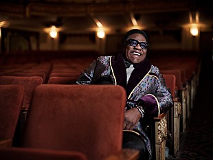 「アル・グリーン、R.E.M.の名曲「Everybody Hurts」をソウルフルにカバー」