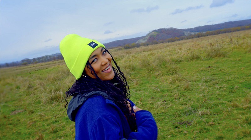 Crystal Kay、北海道・釧路から知床まで2泊3日のドライブ旅を撮影した新曲「Love Myself」MV公開 
