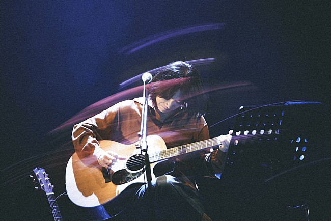 「＜ライブレポート＞tonun、スモーキーな歌声と卓越したギタープレイに目を見張る弾き語りワンマンツアー最終日」1枚目/40