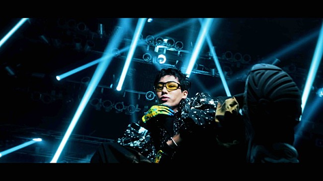 「『Ayumu Imazu - SOLO (feat. NOA, Novel Core) [Music Video] 』」3枚目/11