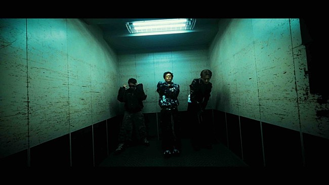 「『Ayumu Imazu - SOLO (feat. NOA, Novel Core) [Music Video] 』」6枚目/11