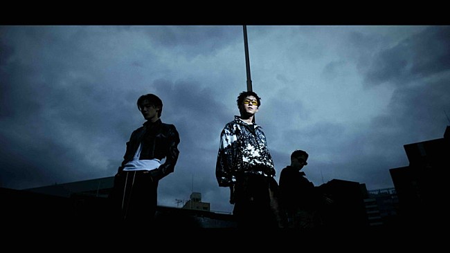 「『Ayumu Imazu - SOLO (feat. NOA, Novel Core) [Music Video] 』」8枚目/11