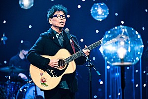 南こうせつが『SONGS』登場、“人気を得たがゆえの苦悩”や“音楽を奏でる