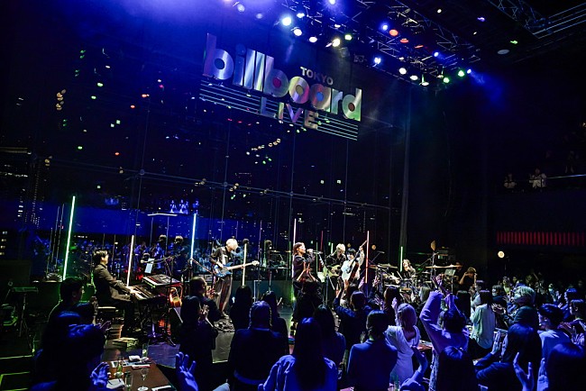 「＜ライブレポート＞神はサイコロを振らない、特別なアレンジで届けた初ビルボードライブ公演――スペシャルゲストにasmiも登場」1枚目/18