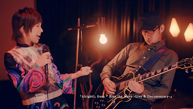 「Superfly、最新映像作品より「Alright!!」ライブ映像公開」1枚目/3