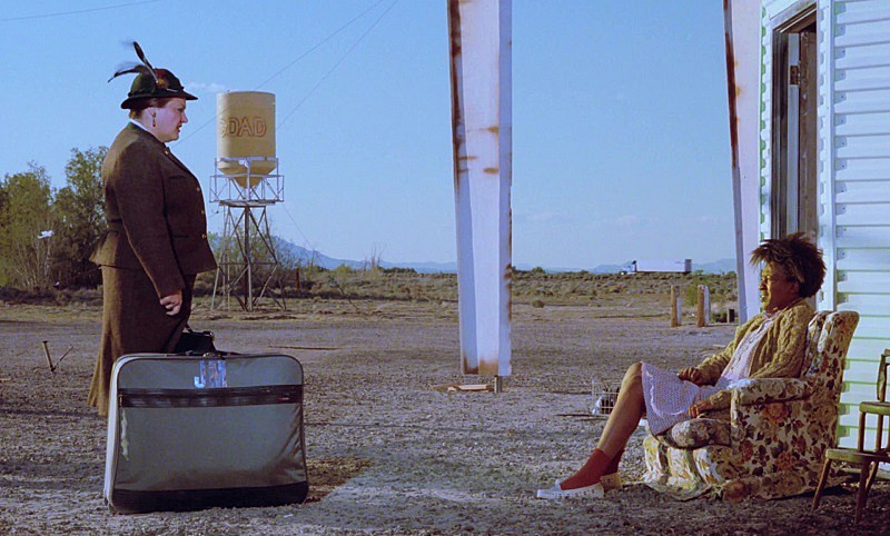 「100以上のカバーを生んだ映画『バグダッド・カフェ』の名曲「コーリング・ユー」、その制作秘話が明らかに」1枚目/7