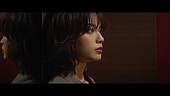 「平手友梨奈がマフィア役、GeG（変態紳士クラブ）プロデュースの新曲「ALL I WANT」MV公開」1枚目/8