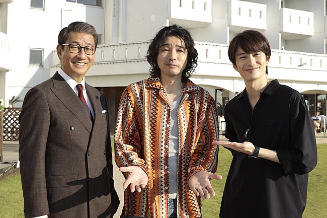 「斉藤和義がドラマ初出演、ドラマ『ザ・トラベルナース』最終回で主題歌をサプライズ披露」1枚目/2