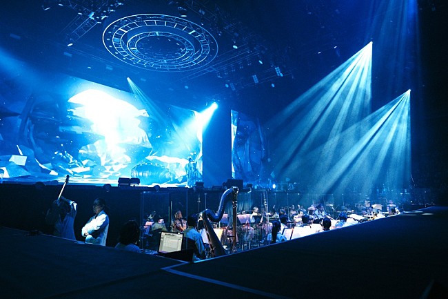 「＜ライブレポート＞椎名林檎、ライブの域を超えて過去・現在・未来を繋いだ【(生)林檎博&#039;24ー景気の回復ー】」1枚目/14