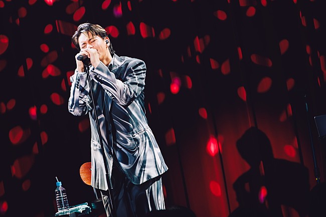 「＜ライブレポート＞REIKO、初のビルボードライブ公演――音楽で紡ぐ心温まる特別な夜」1枚目/10