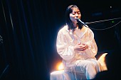 「＜ライブレポート＞三浦透子がビルボードライブで初ワンマン　バンド編成で届けた表現力豊かな歌声」1枚目/31