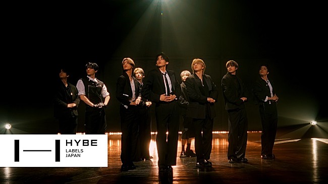 「&amp;TEAM、シックな衣装とダンスで“狩り”を表現した「Deer Hunter」スペシャルビデオ公開」1枚目/1