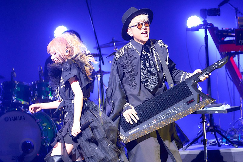 「＜ライブレポート＞GARNiDELiA、2025年の更なる飛躍にも期待が高まった10周年記念ワールドツアー・ファイナル公演」1枚目/10