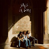 「アルゼンチン発ボッサ・ポップ・トリオ＝トリアーダ、デビューEPより「Sale La Luna」公開」1枚目/2