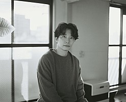 星野源、柔らかな光に包まれる「Eureka」ジャケット公開 | Daily