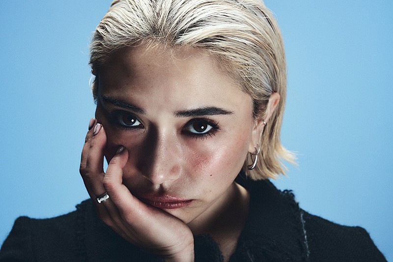 ミソ・エクストラ、デビューALより新曲「Certified」公開