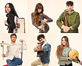 「ブラック・カントリー・ニュー・ロード、ニューALより「Besties」MV公開」1枚目/2