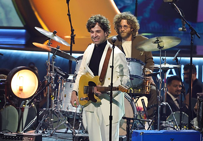 「ドーズ、ランディ・ニューマン「I Love L.A.」カバー収益をLA山火事救援活動に寄付」1枚目/1