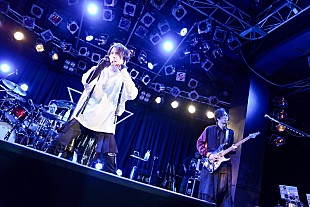 「fuzzy knot、2ndALリリース発表＆ツアーも決定　Shinjiの誕生日を祝った一夜のライブレポート到着」