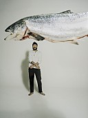 「ボン・イヴェール、「Everything Is Peaceful Love」MV公開」1枚目/2