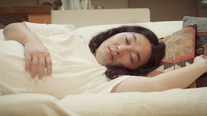 「『松室政哉「フレンチブルドッグ」MV』サムネイル」5枚目/5