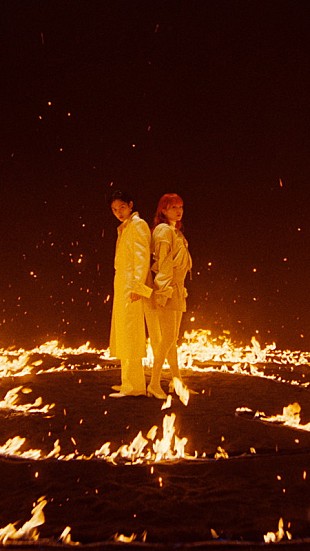 「LiSA×フィリックス（Stray Kids）2度目の共演、コラボ曲「ReawakeR」MVはソウルで撮影」