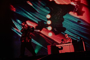 ライブレポート＞Creepy Nuts 1MC1DJ＋5万人の客演、スペシャルな“通常