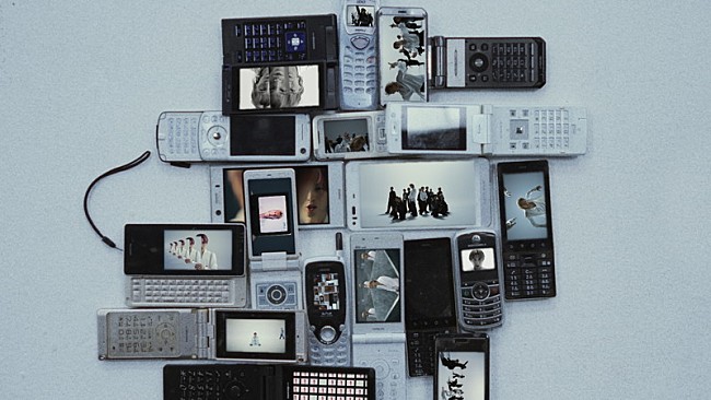 「w-inds.、現代社会を風刺する「Who&#039;s the Liar」MVダンサーにGANMI」1枚目/3