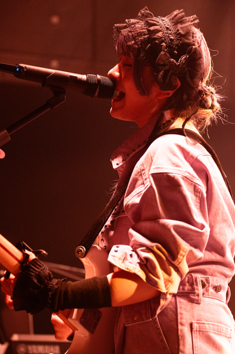 shallm、【決起集会】のオフィシャルライブレポートが到着 