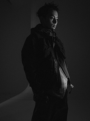 「Cuegee（SUPER★DRAGON・松村和哉）×edhiii boiがツーマンライブ」